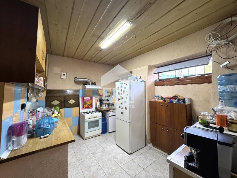 Продава КЪЩА, с. Пчелище, област Велико Търново, снимка 7 - Къщи - 55379047