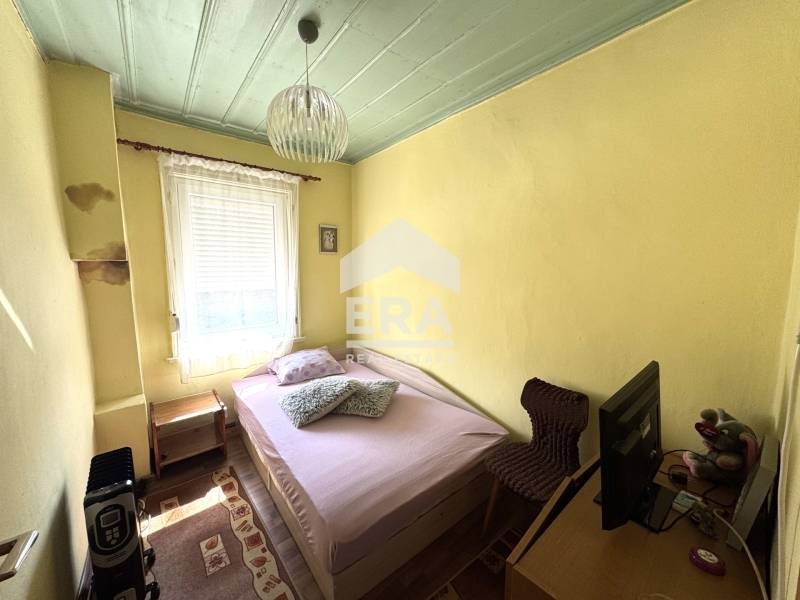 Продава КЪЩА, с. Пчелище, област Велико Търново, снимка 12 - Къщи - 55379047
