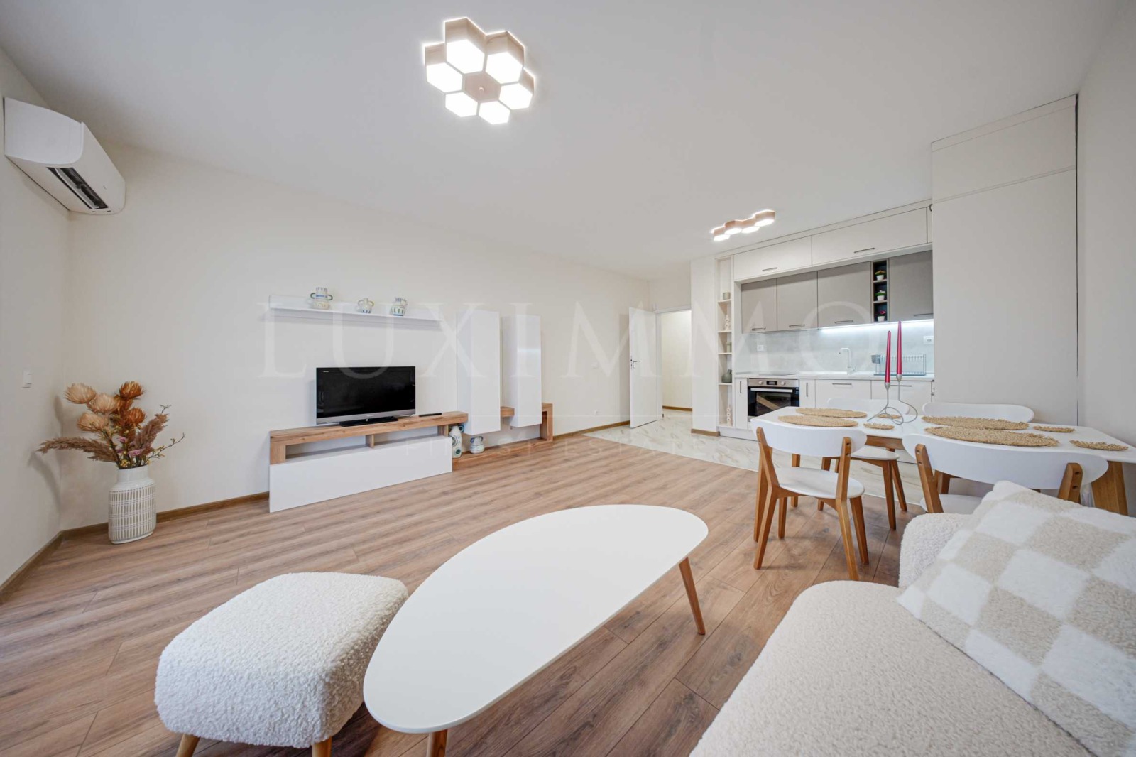 Продава 3-СТАЕН, гр. София, Бояна, снимка 2 - Апартаменти - 54281332