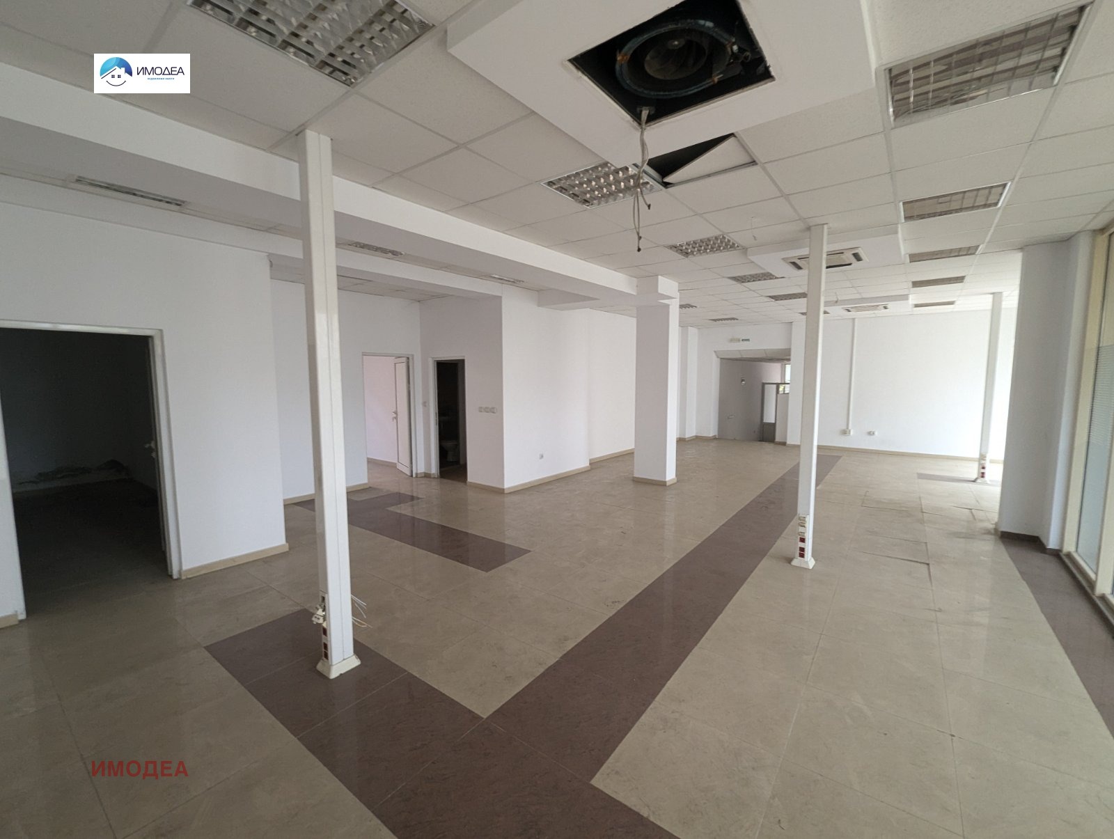Продава МАГАЗИН, гр. Велико Търново, Център, снимка 2 - Магазини - 51217316
