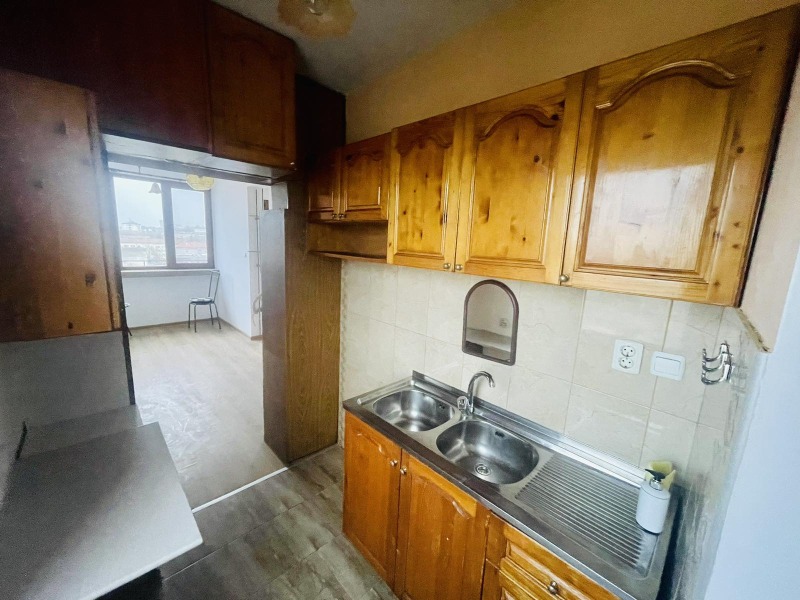 Продава 2-СТАЕН, гр. Шумен, Пазара, снимка 2 - Апартаменти - 52398502