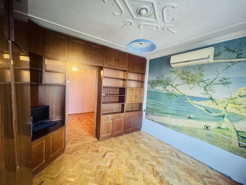 Продава 2-СТАЕН, гр. Шумен, Пазара, снимка 3 - Апартаменти - 52398502