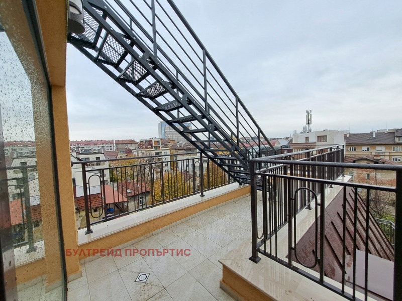 En venta  2 dormitorios Sofia , Tsentar , 150 metros cuadrados | 17198044 - imagen [13]