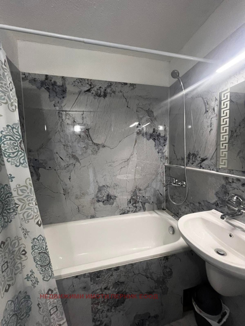 Na prodej  2 ložnice Pernik , Centar , 65 m2 | 13971362 - obraz [13]