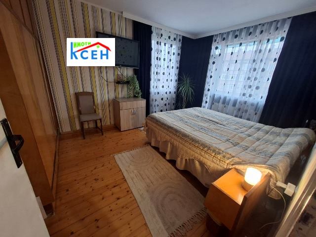 Продава 4-СТАЕН, гр. Търговище, Център, снимка 8 - Апартаменти - 53958501