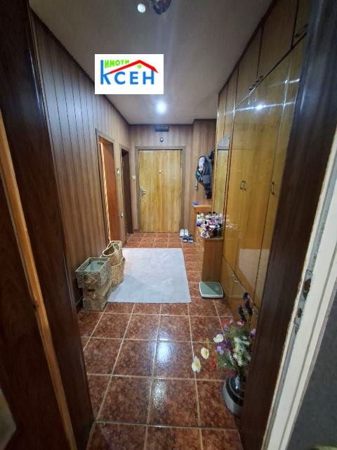 Продава 4-СТАЕН, гр. Търговище, Център, снимка 4 - Апартаменти - 53958501