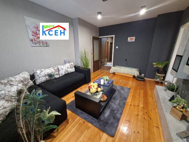 Продава 4-СТАЕН, гр. Търговище, Център, снимка 5 - Апартаменти - 53958501