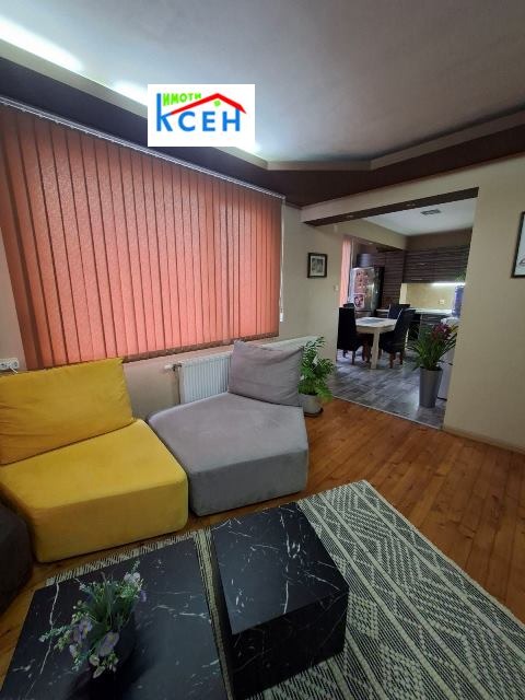 Продава 4-СТАЕН, гр. Търговище, Център, снимка 2 - Апартаменти - 53958501