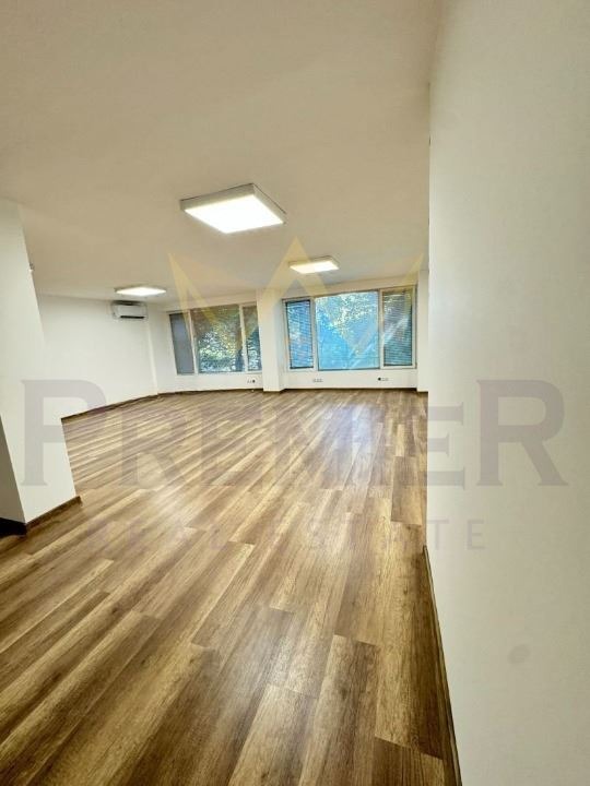 Продава ОФИС, гр. Варна, Бизнес хотел, снимка 11 - Офиси - 52165373