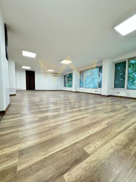 Продава ОФИС, гр. Варна, Бизнес хотел, снимка 8 - Офиси - 52165373