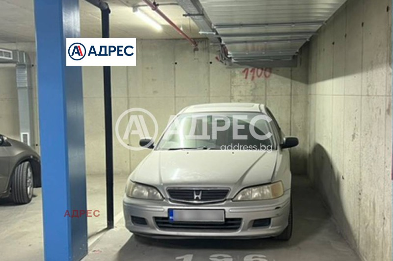 Продава ГАРАЖ, ПАРКОМЯСТО, гр. Варна, Гранд Мол, снимка 2 - Гаражи и паркоместа - 53416119