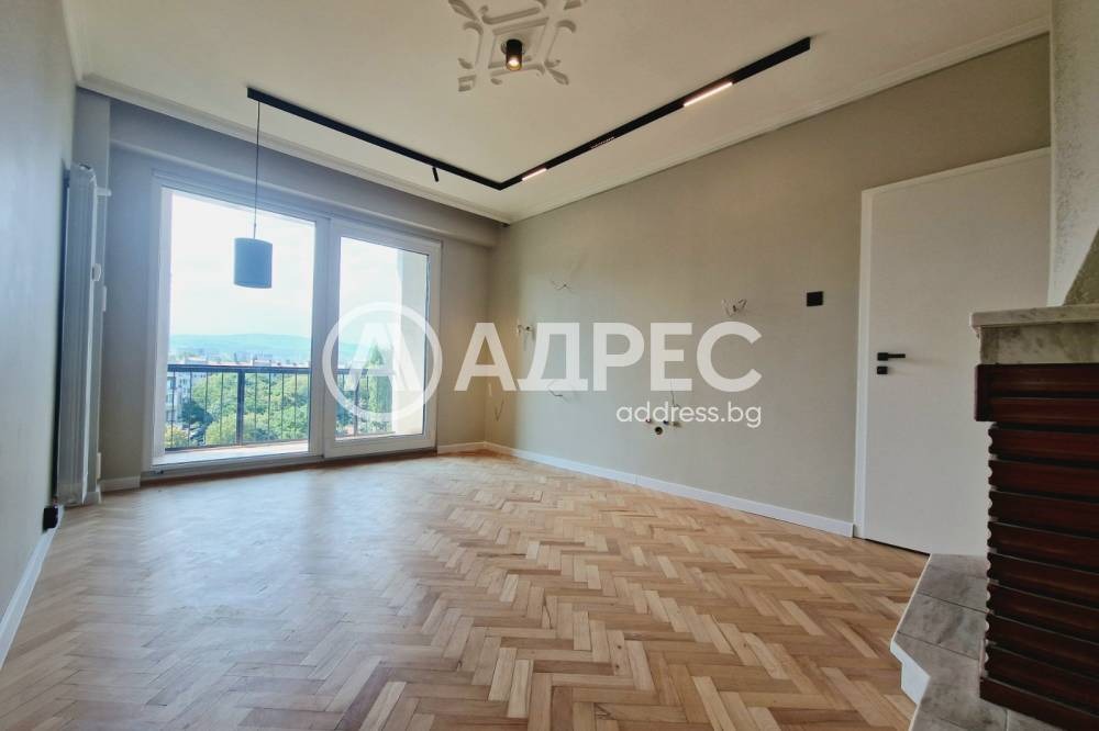 Продава 3-СТАЕН, гр. София, Сердика