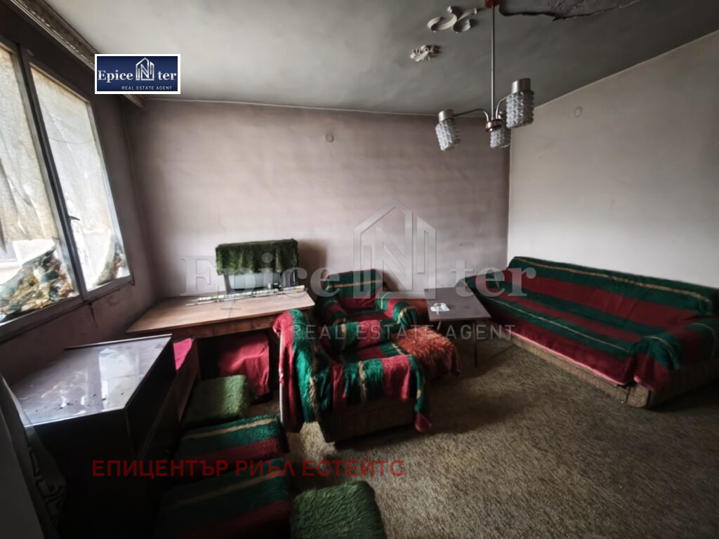 Продава ЕТАЖ ОТ КЪЩА, гр. Перник, Байкушева махала, снимка 10 - Етаж от къща - 53946668