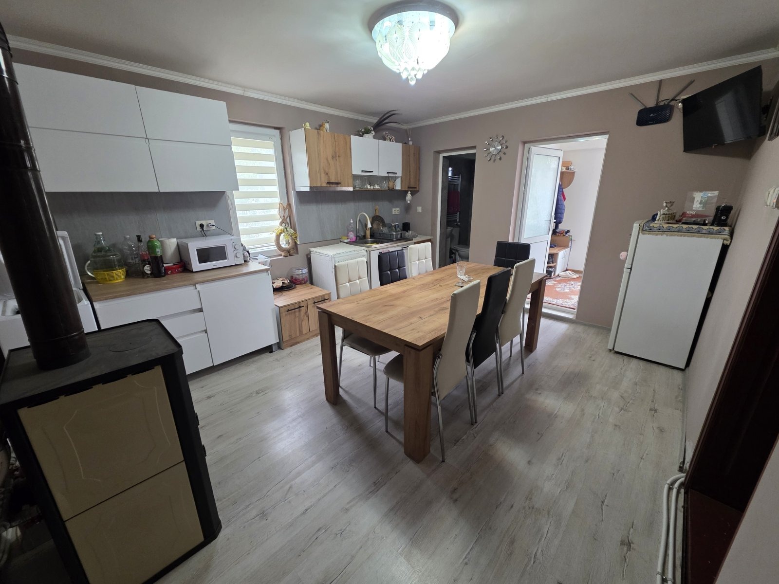 Продава КЪЩА, с. Градец, област Видин, снимка 2 - Къщи - 56223396