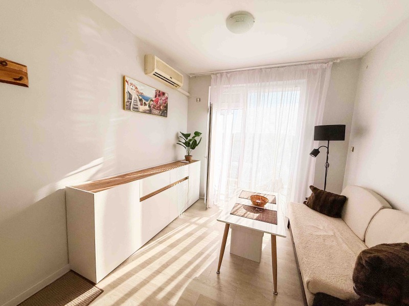 Продава  2-стаен област Бургас , к.к. Слънчев бряг , 48 кв.м | 88904549