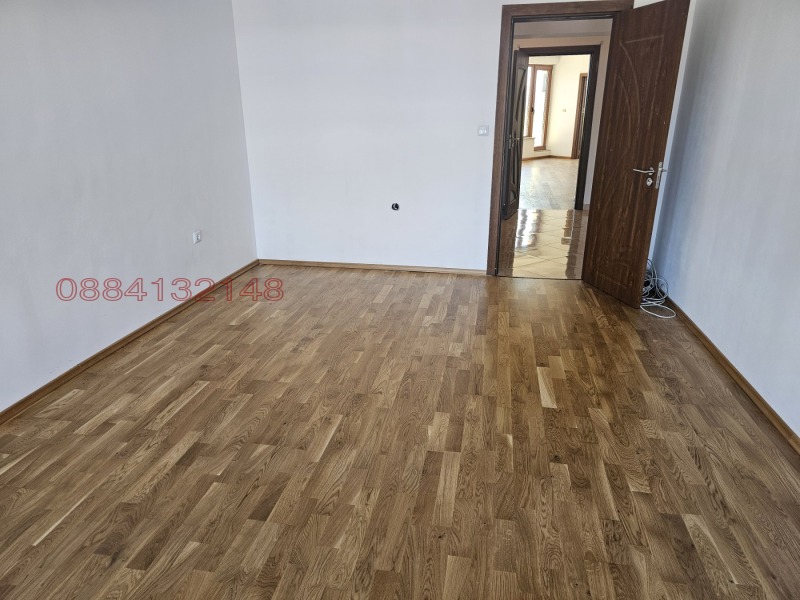 Продава 3-СТАЕН, гр. София, Лагера, снимка 16 - Апартаменти - 52703684
