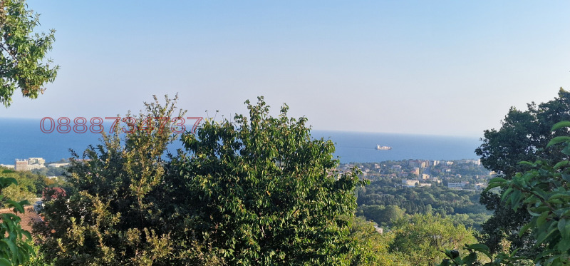In vendita  Villa Varna , m-t Manastirski rid , 130 mq | 76447398