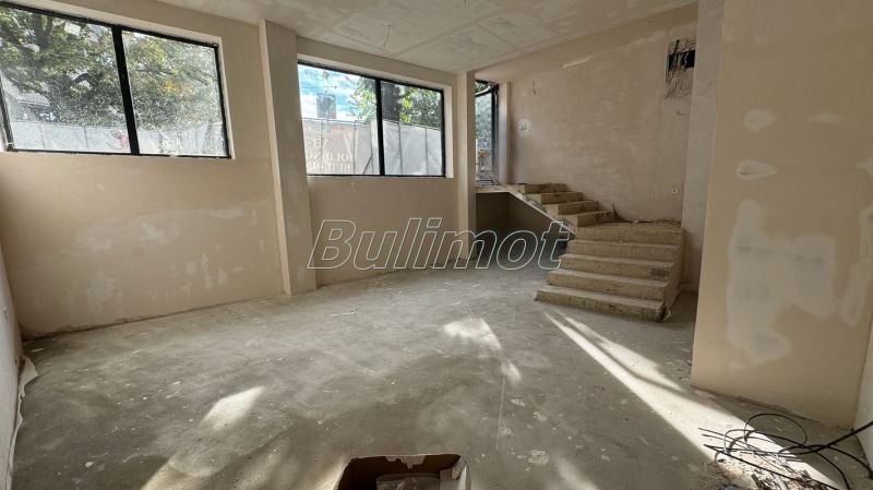 Продава  Магазин, град Варна, Левски 1 •  147 000 EUR • ID 32718064 — holmes.bg - [1] 