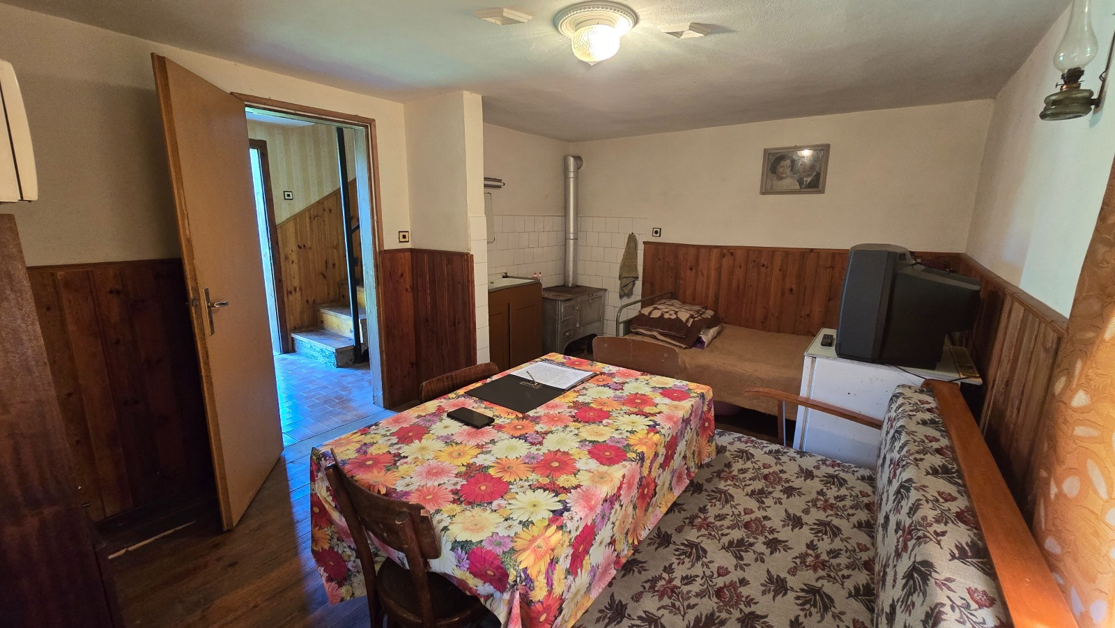 Продава КЪЩА, с. Долно село, област Кюстендил, снимка 4 - Къщи - 53645624