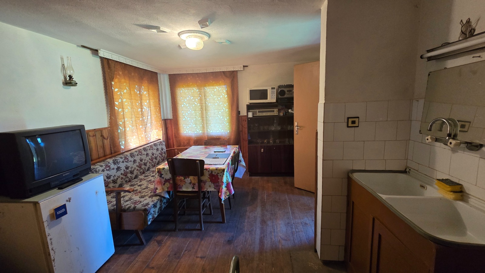 Продава КЪЩА, с. Долно село, област Кюстендил, снимка 5 - Къщи - 53645624