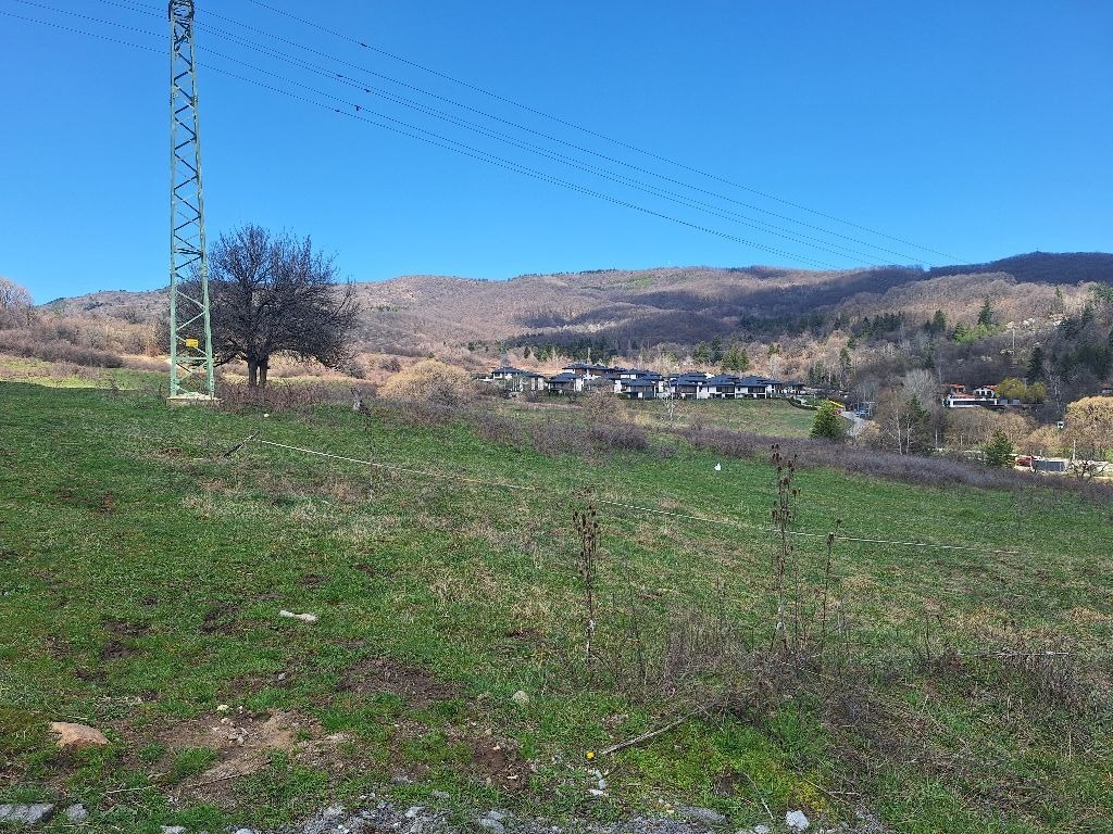 Продава ПАРЦЕЛ, гр. София, с. Владая