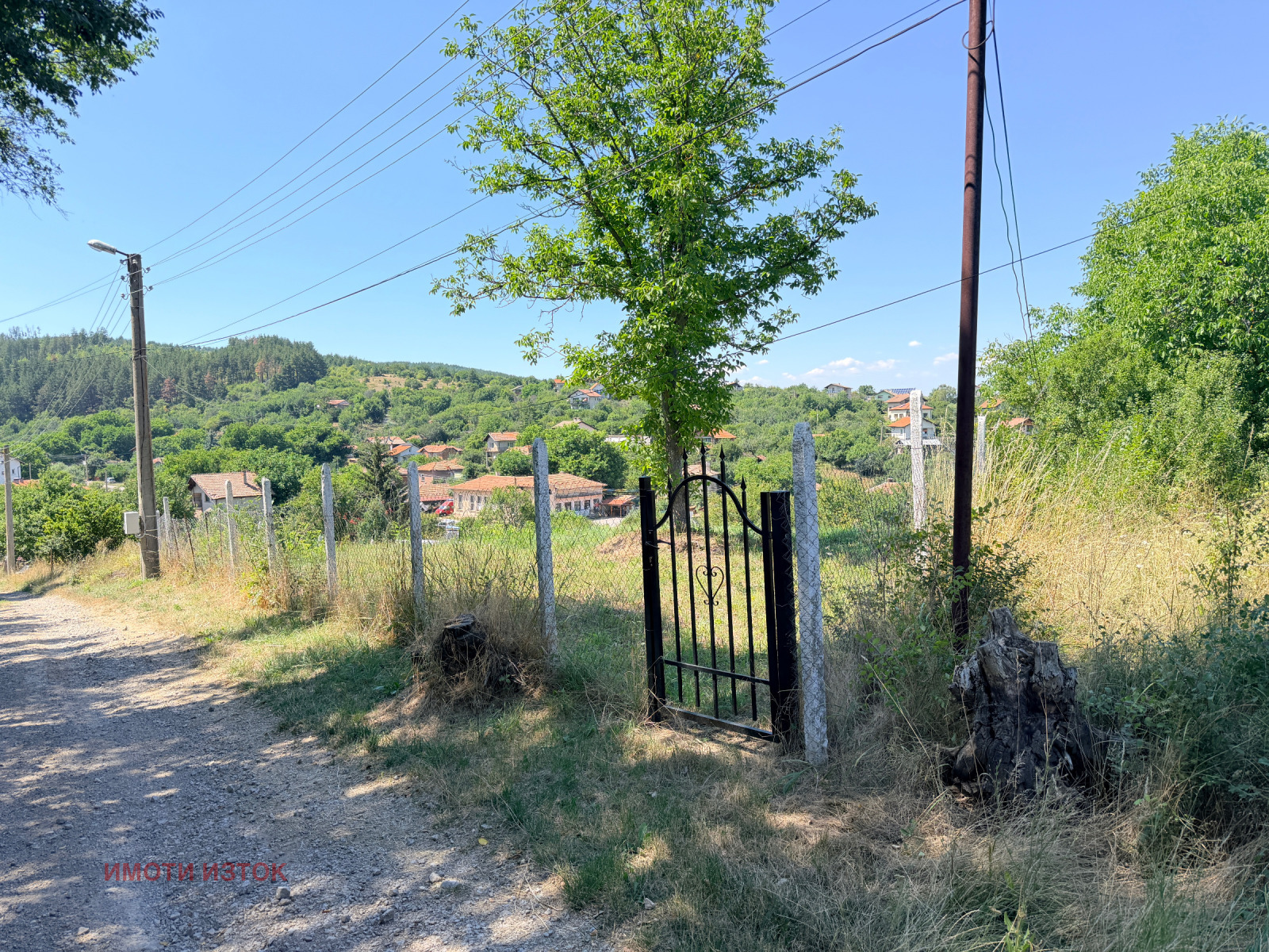 Продава ПАРЦЕЛ, с. Селищен дол, област Перник