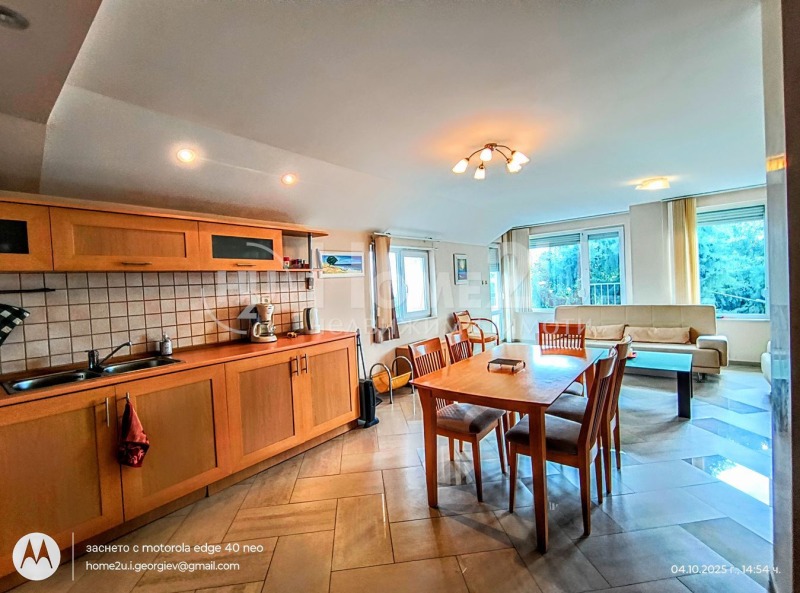 Продава  3-стаен град Варна , Бриз , 100 кв.м | 22141154
