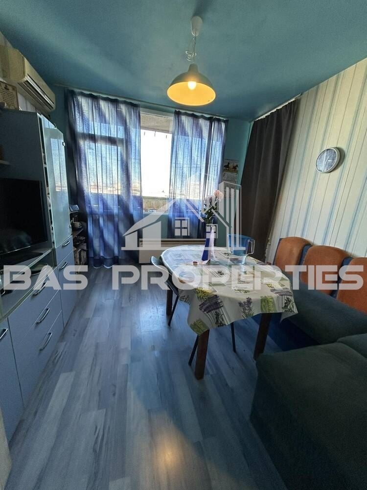 Продава 4-СТАЕН, гр. София, Гевгелийски