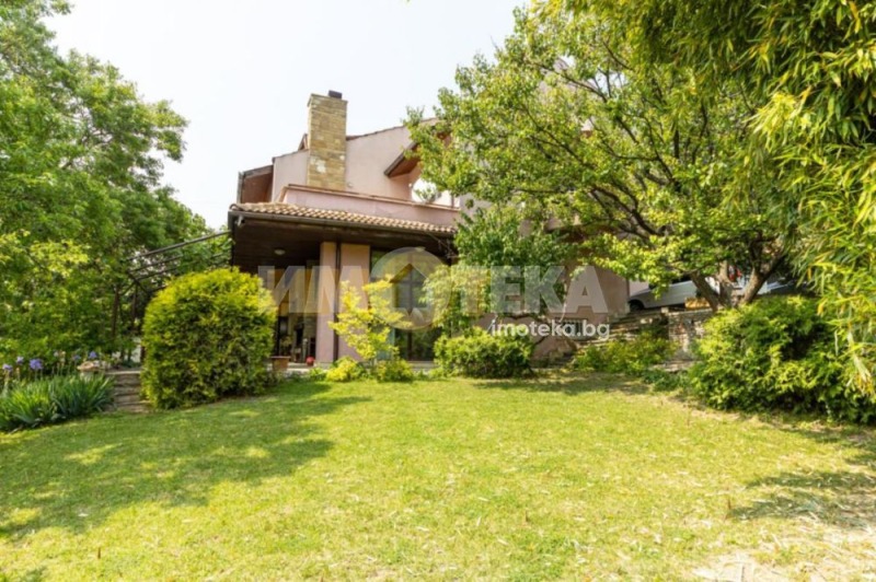 In vendita  Casa Varna , m-t Manastirski rid , 300 mq | 14957595 - Immagine [2]