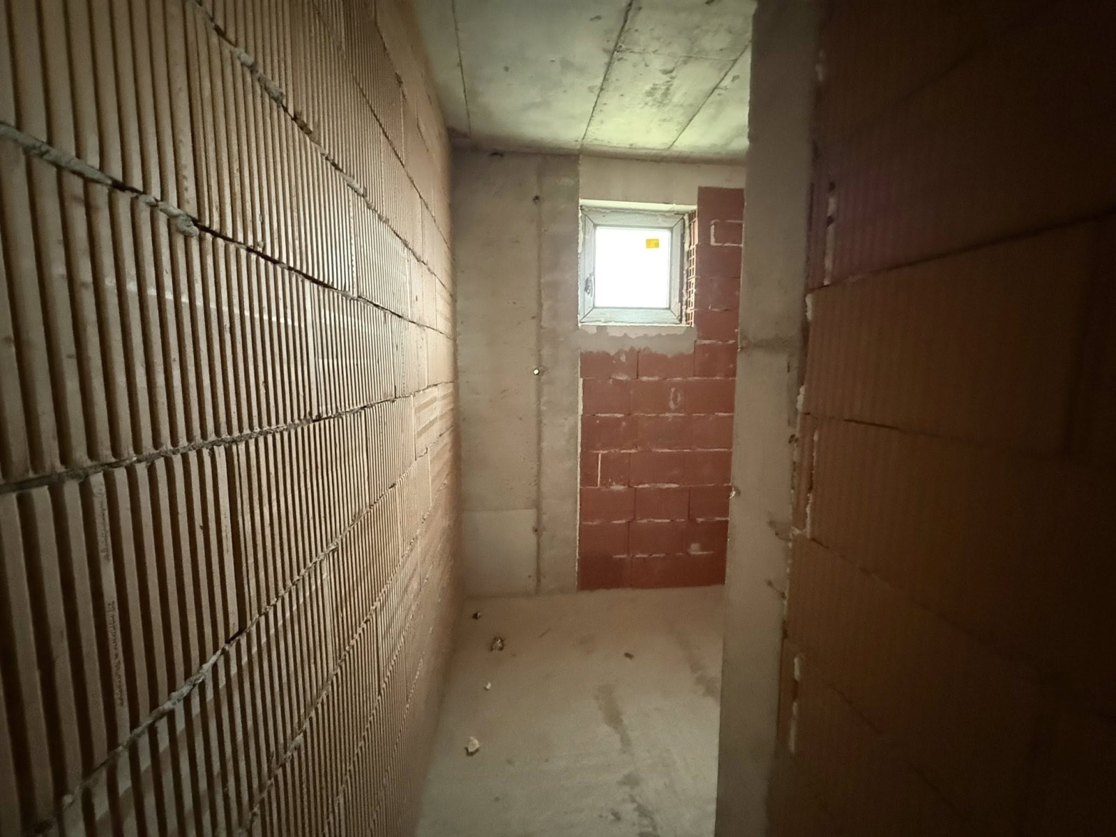 Продава КЪЩА, с. Изгрев, област Благоевград, снимка 15 - Къщи - 53803652