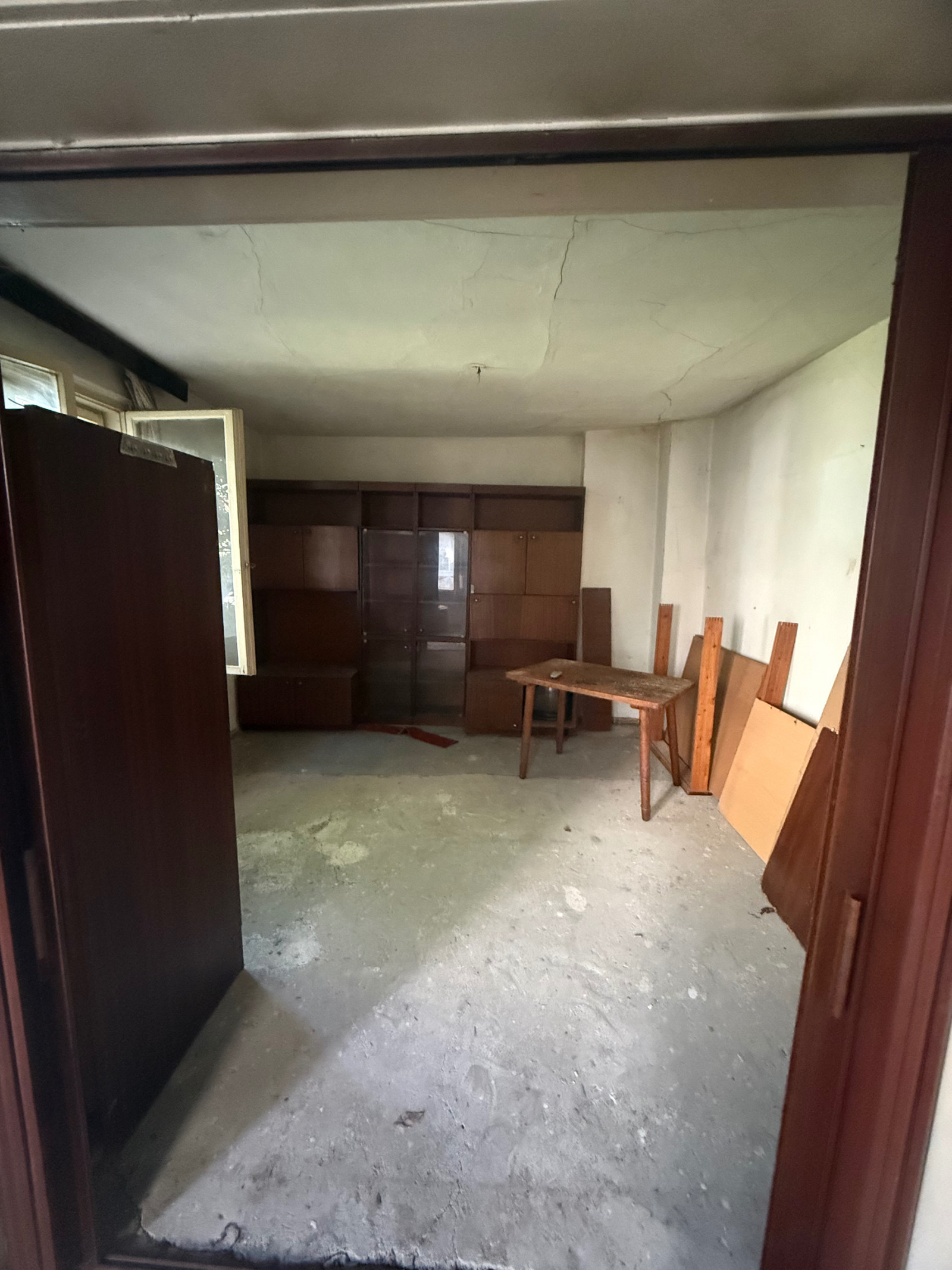 Продава КЪЩА, гр. Плевен, Идеален център, снимка 2 - Къщи - 55437155
