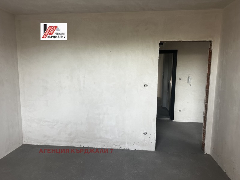 De vânzare  1 dormitor Cârdjali , Vâzrojdenți , 74 mp | 67691208 - imagine [6]