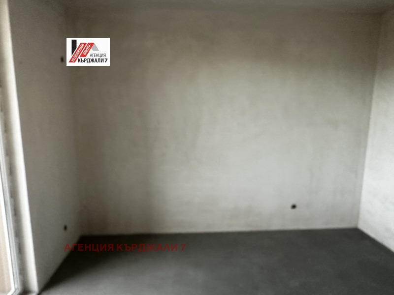 De vânzare  1 dormitor Cârdjali , Vâzrojdenți , 74 mp | 67691208 - imagine [5]