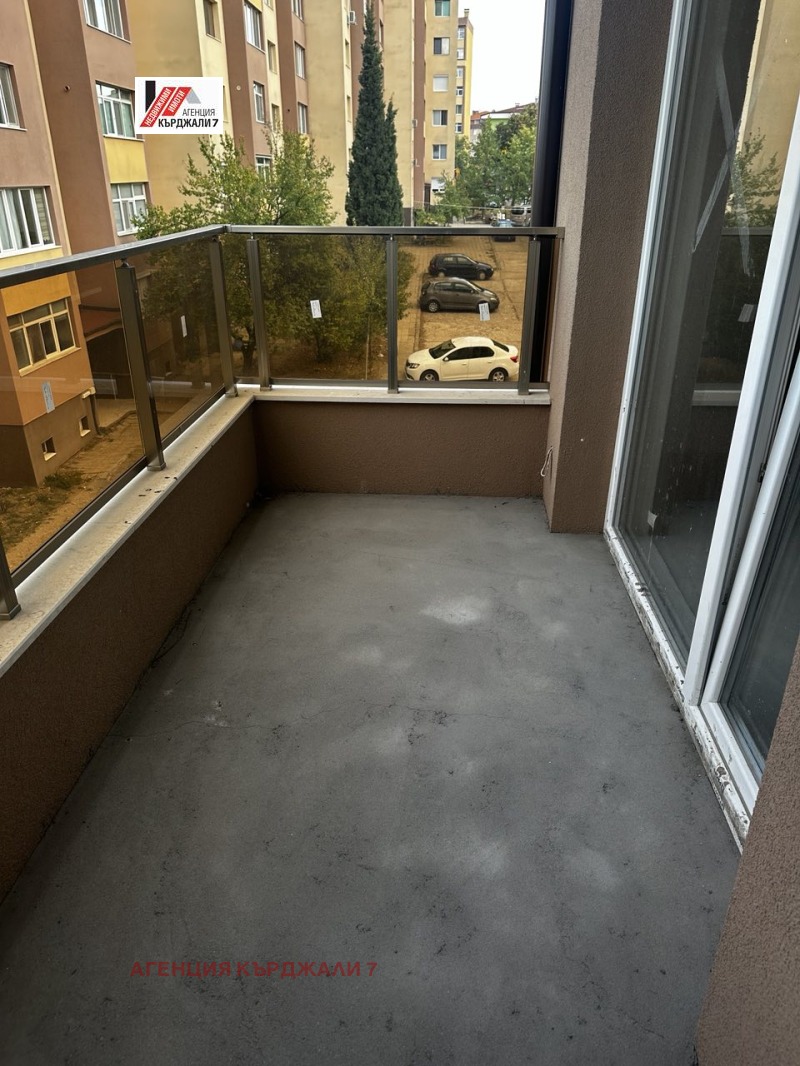 De vânzare  1 dormitor Cârdjali , Vâzrojdenți , 74 mp | 67691208 - imagine [9]