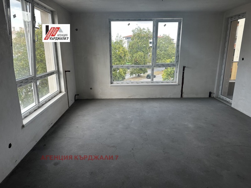 De vânzare  1 dormitor Cârdjali , Vâzrojdenți , 74 mp | 67691208 - imagine [8]