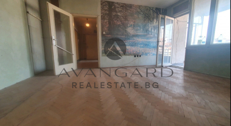 For Sale  2 bedroom Plovdiv , Tsentar , 100 sq.m | 46407350