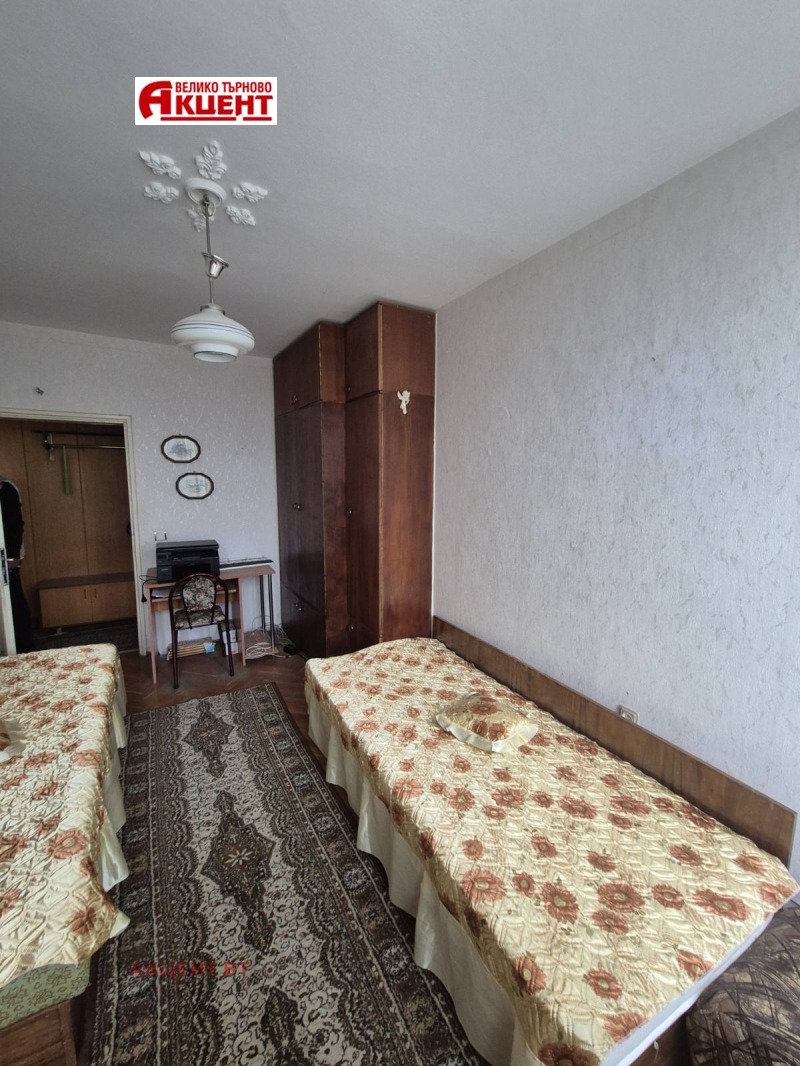 Продава 3-СТАЕН, гр. Велико Търново, Колю Фичето, снимка 4 - Апартаменти - 53414447