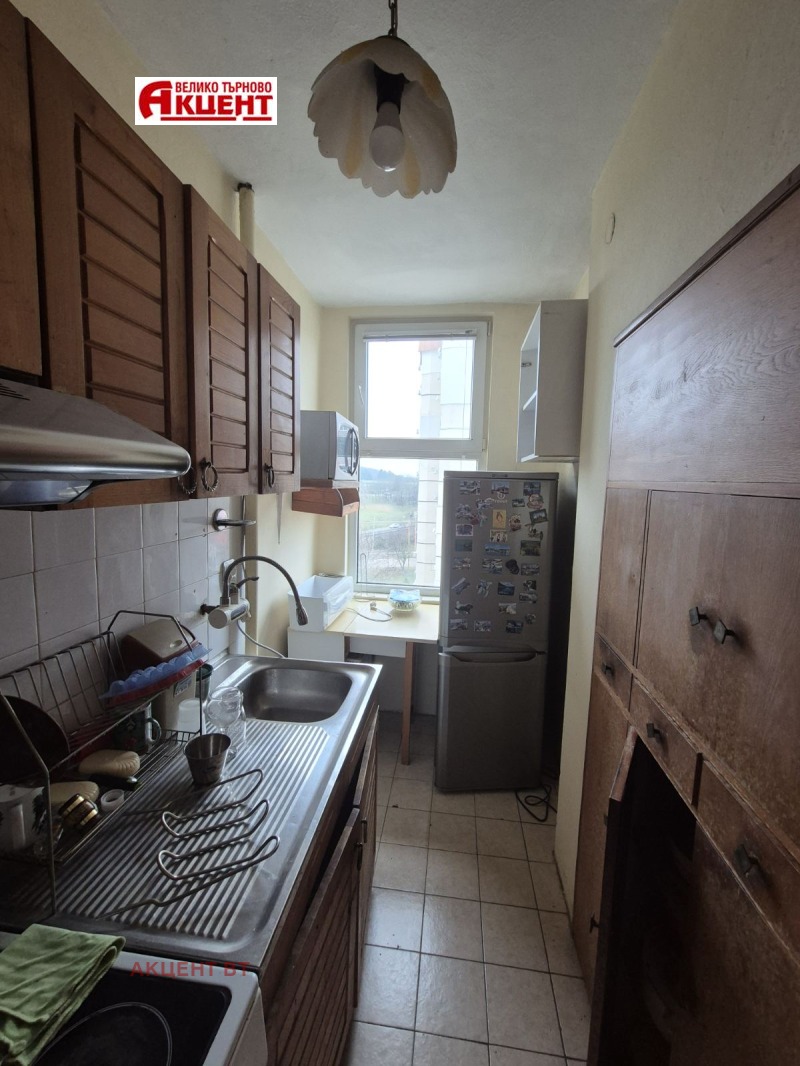 Продава 3-СТАЕН, гр. Велико Търново, Колю Фичето, снимка 3 - Апартаменти - 53414447
