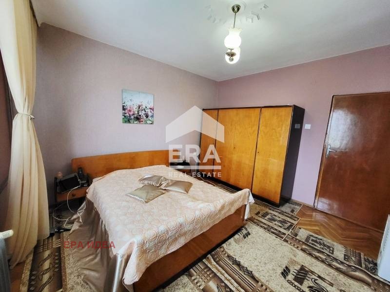 Продава 4-СТАЕН, гр. Плевен, Широк център, снимка 6 - Апартаменти - 54422918
