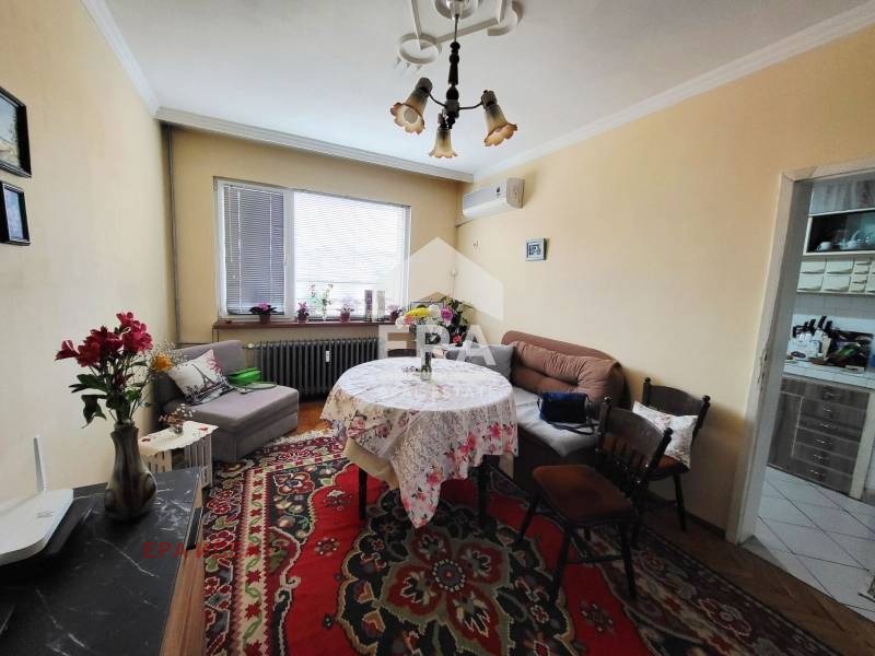 Продава 4-СТАЕН, гр. Плевен, Широк център, снимка 2 - Апартаменти - 54422918