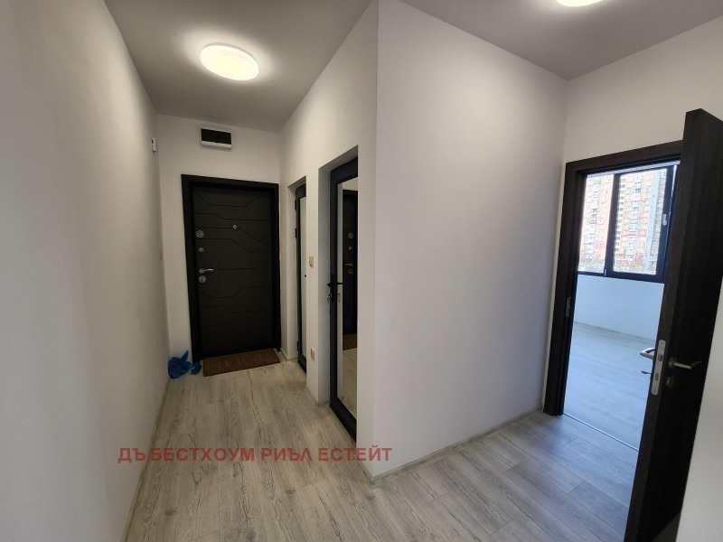 Продава 3-СТАЕН, гр. Варна, Младост 1, снимка 2 - Апартаменти - 52384981