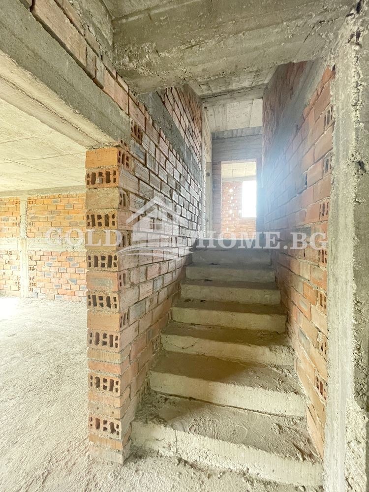 Продава  Къща област Пловдив , с. Строево , 450 кв.м | 78783961 - изображение [8]