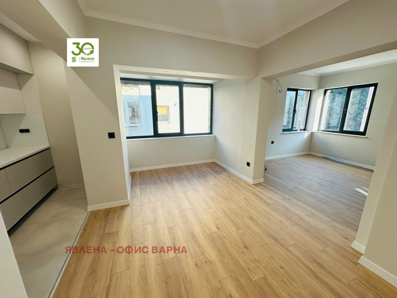 In vendita  2 camere da letto Varna , Tsentar , 102 mq | 66762127 - Immagine [2]