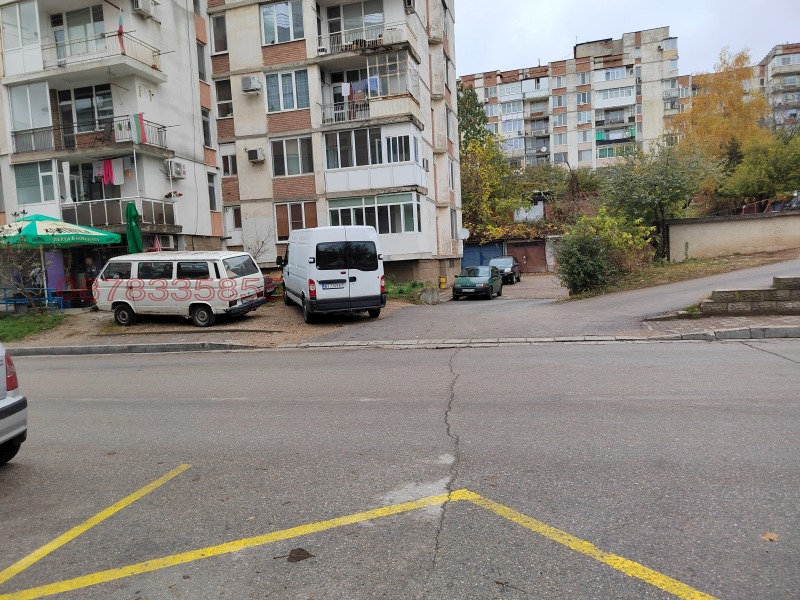 Продава ГАРАЖ, ПАРКОМЯСТО, гр. Велико Търново, Колю Фичето, снимка 4 - Гаражи и паркоместа - 53601922