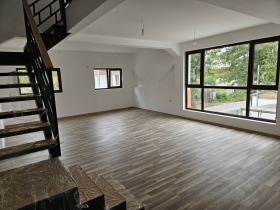 Maisonette Tombul djamiia, Șumen 1