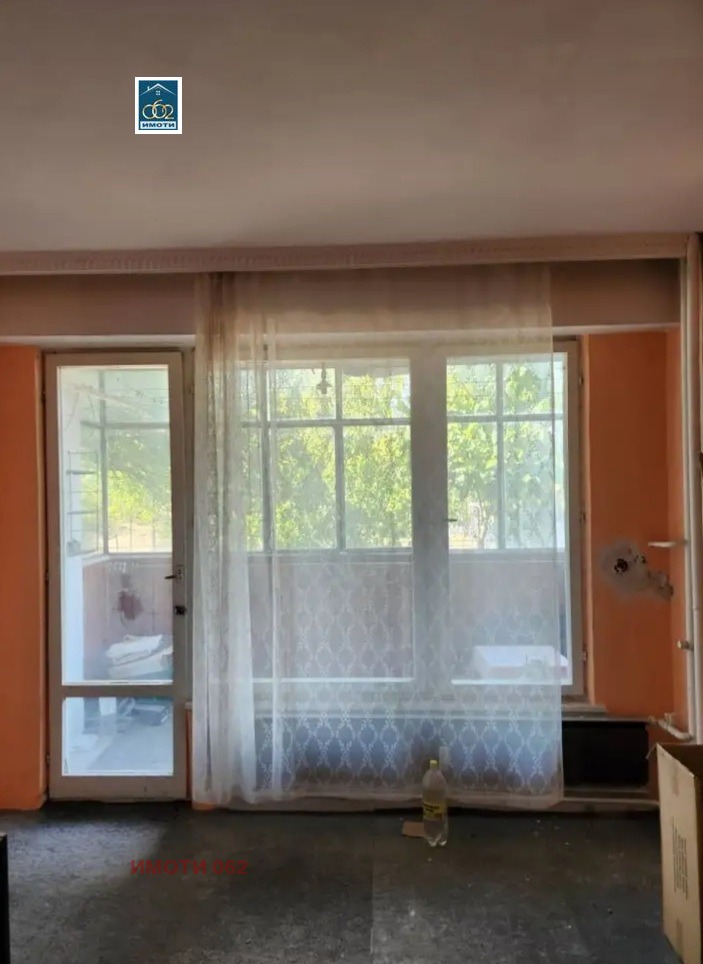 Продава 2-СТАЕН, гр. Велико Търново, Бузлуджа, снимка 2 - Апартаменти - 54303557