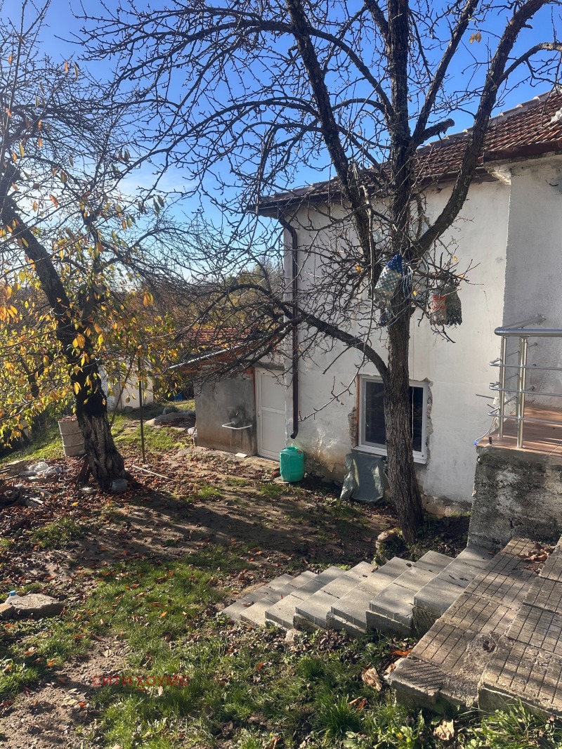 Продава КЪЩА, с. Ленище, област Кърджали