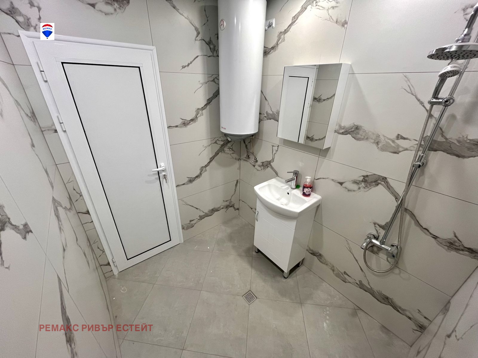 Продава 3-СТАЕН, гр. Русе, Родина 3, снимка 7 - Апартаменти - 54052656