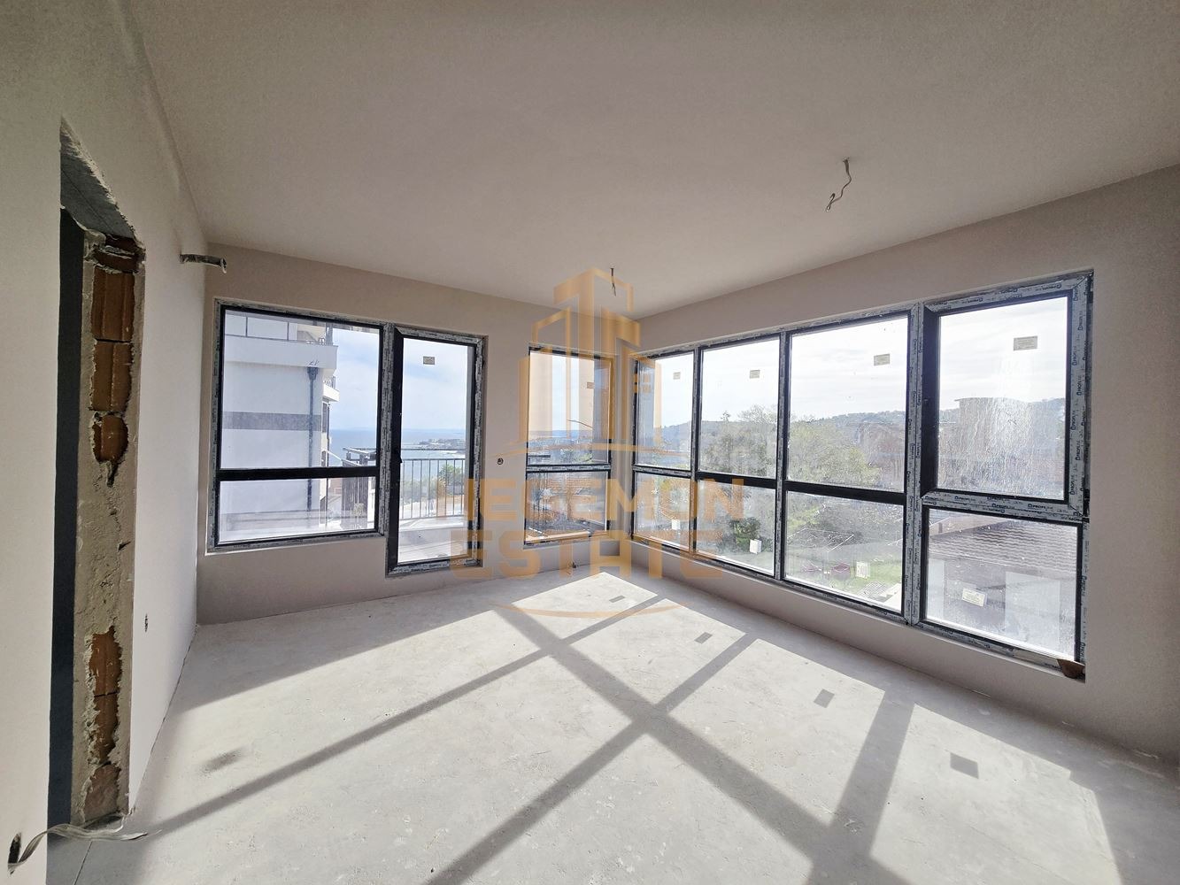 Продава 3-СТАЕН, гр. Варна, м-т Ален мак