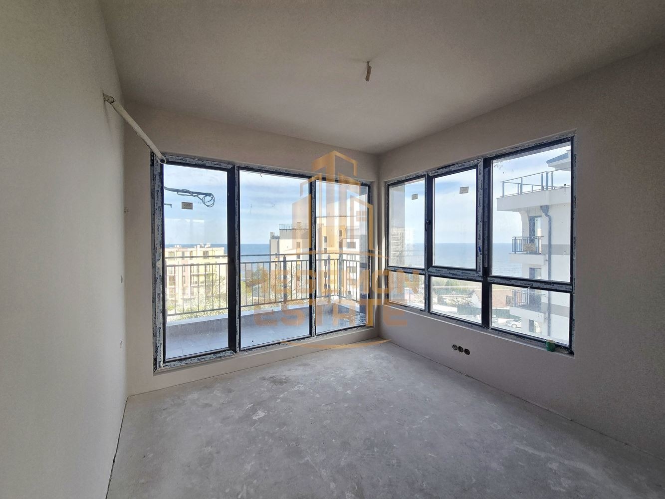 Продава 3-СТАЕН, гр. Варна, м-т Ален мак, снимка 3 - Апартаменти - 54276821